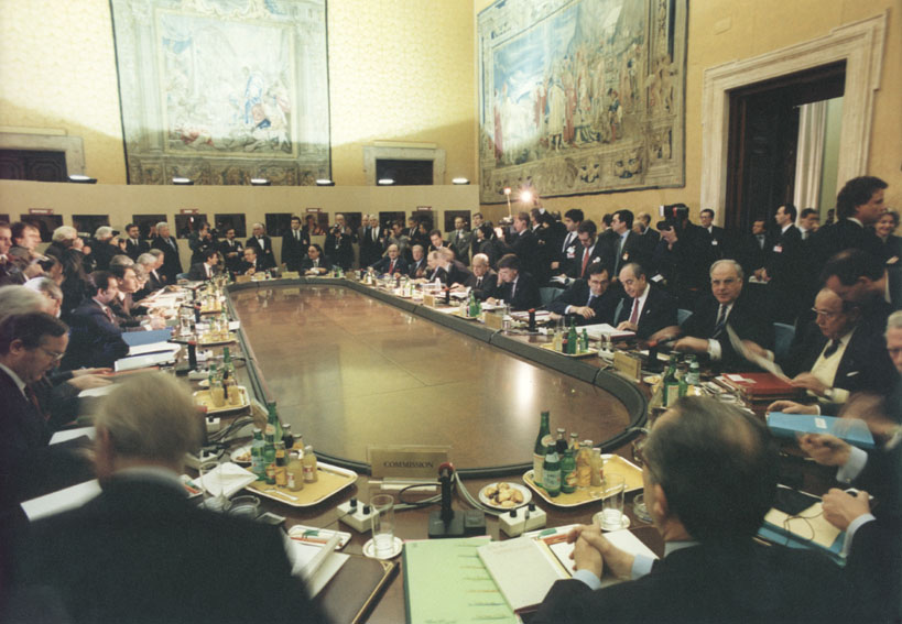 Topmødet den 14. og 15. december 1990 i Rom.