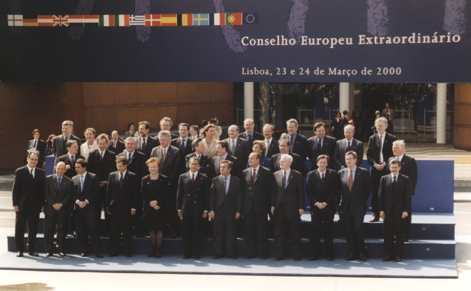 Gruppebillede fra EU-topmødet i Lissabon.