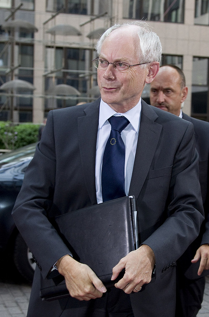 Herman Van Rompuy ankommer til EU-topmødet. 
